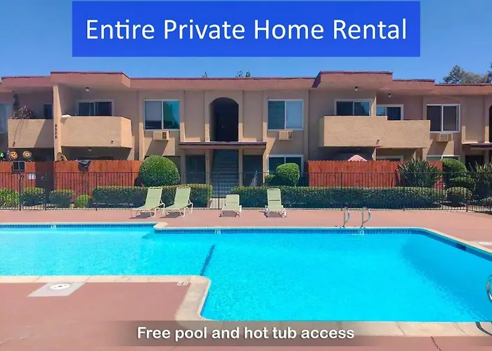 Entire Private 2-Bedroom Condo 3 Queen Bed, Pool & Free Parking, Available Now